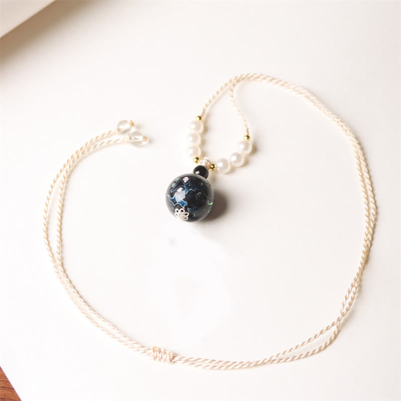 Collier pendentif en perles artisanales en bois d'ébène et laque Aurora , Buddha Stones - Bleu foncé (bleu aléatoire) - image 7
