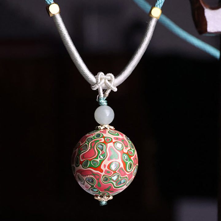 Collier pendentif en perles artisanales en bois d'ébène et laque colorée, Buddha Stones - Coloré (beige coloré aléatoire) - image 1