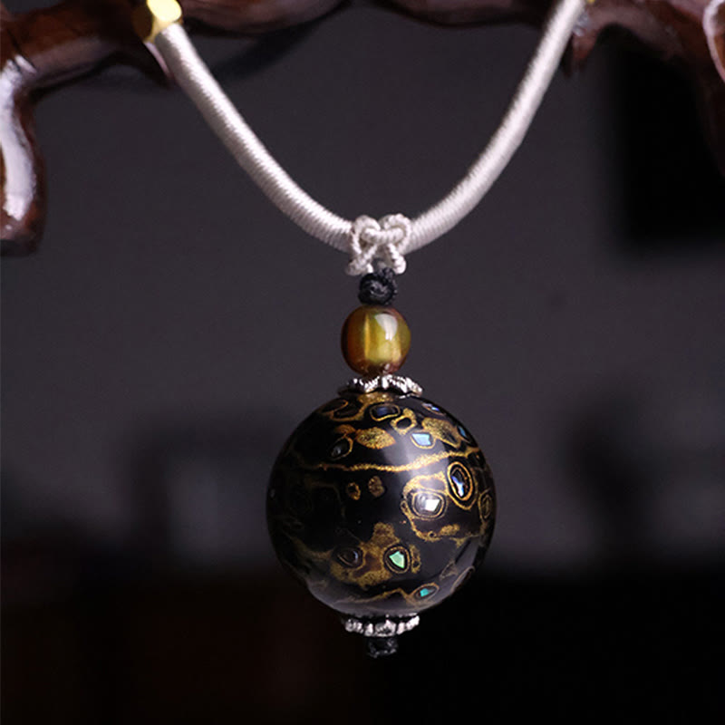 Collier pendentif en perles artisanales en bois d'ébène et laque colorée, Buddha Stones - Or noir (or noir aléatoire) - image 7