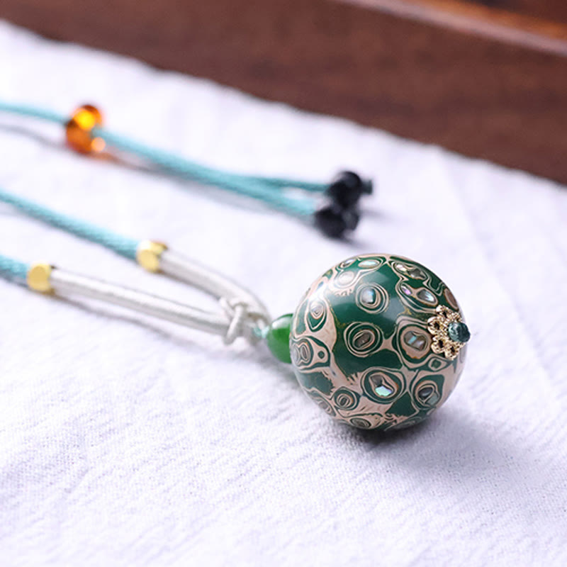 Collier pendentif en perles artisanales en bois d'ébène et laque colorée, Buddha Stones - image 15