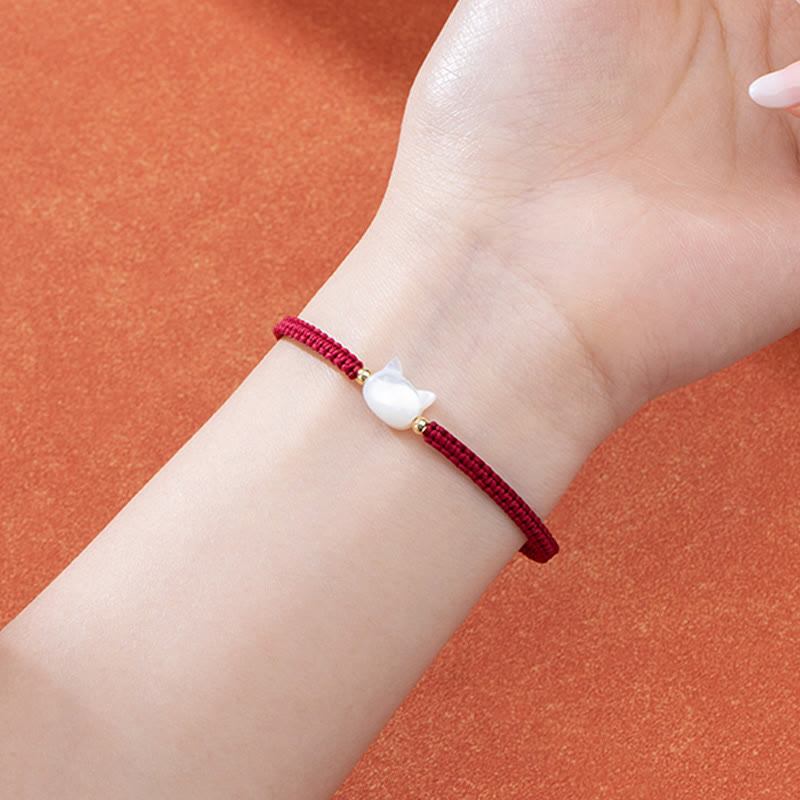 Bracelet de connexion en coquillage et fil rouge avec tête de chat sans visage et Buddha Stones - image 6