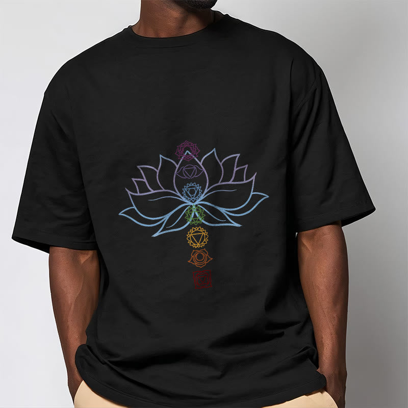 T-shirt en coton avec Buddha Stones, teintes pastel, fleur de lotus, symboles des chakras, méditation - image 5
