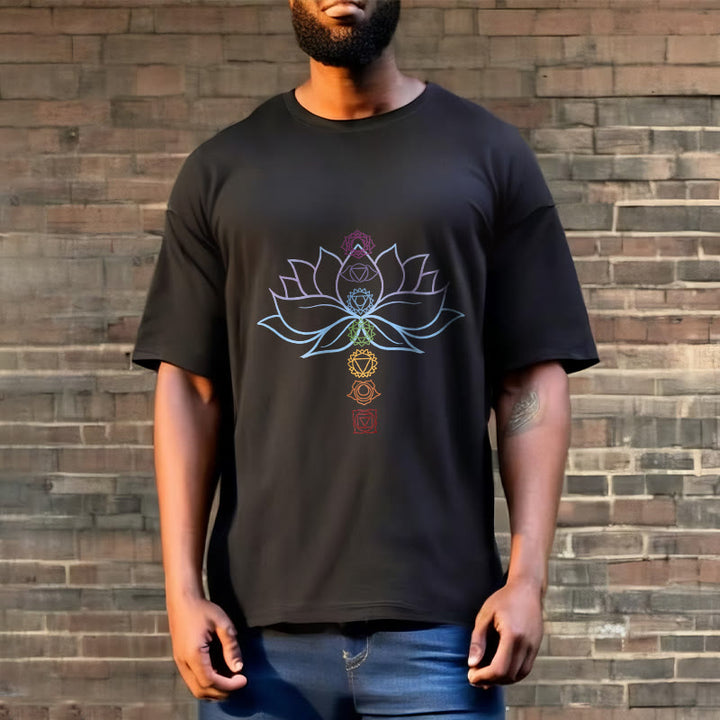 T-shirt en coton avec Buddha Stones, teintes pastel, fleur de lotus, symboles des chakras, méditation - image 7