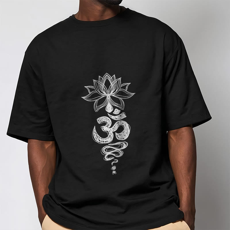 T-shirt en coton avec motif de fleurs de lotus et Buddha Stones Om sanskrit - image 6
