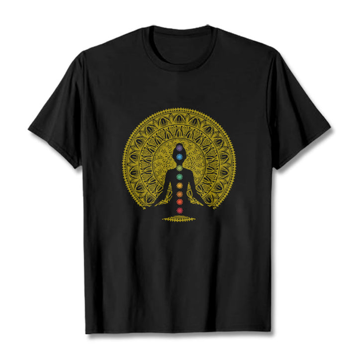 T-shirt décontracté en coton avec motifs de Buddha Stones et de chakras colorés et dorés - Noir - 2XL - image 1