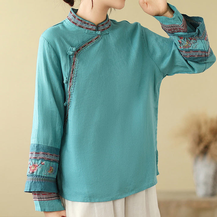 Chemise femme en coton et lin avec boutons obliques brodés de Buddha Stones - image 24