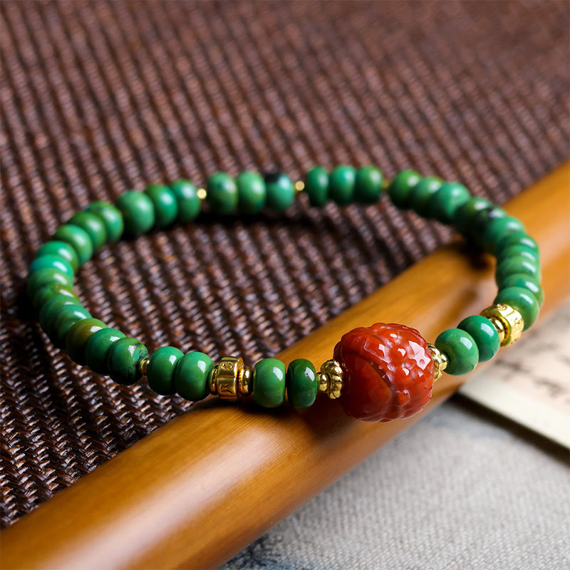 Bracelet d'équilibre en agate rouge du Sud et perles de turquoise tibétaines en Buddha Stones - Turquoise et agate rouge du Sud (circonférence du poignet : 15-18 cm) - image 1