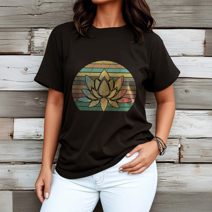 T-shirt décontracté en coton à rayures rétro avec motif de fleurs de lotus et Buddha Stones - image 4