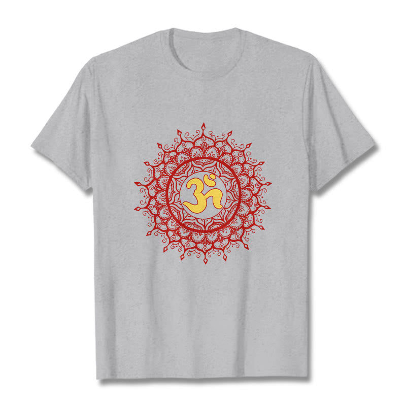 T-shirt décontracté en coton avec motif de symbole Om et mandala rouge Buddha Stones - Gris clair - 2XL - image 19