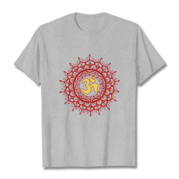 T-shirt décontracté en coton avec motif de symbole Om et mandala rouge Buddha Stones - Gris clair - 2XL - image 19