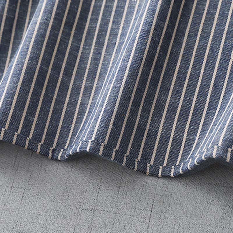 Robe midi en coton et lin à rayures blanches et bleu acier clair Buddha Stones, manches longues, revers, avec poches - image 9