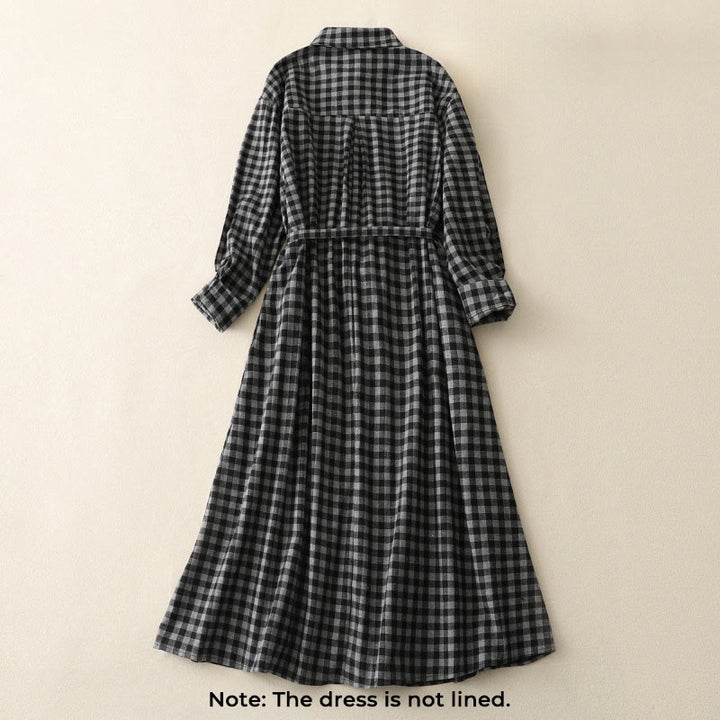 Robe mi-longue noire en coton et lin à carreaux, à lacets et à revers, avec poches - image 1