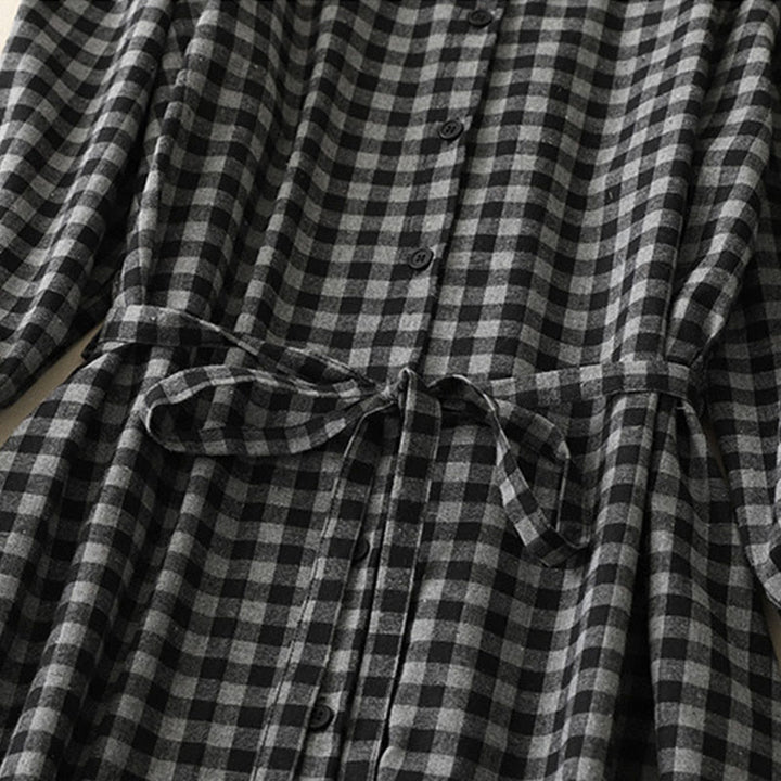 Robe mi-longue noire en coton et lin à carreaux, à lacets et à revers, avec poches - image 4