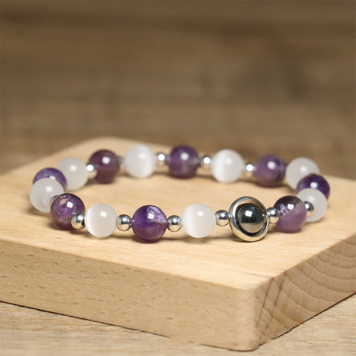 Bracelet d'équilibre en perles d'améthyste naturelle et œil de chat blanc de Buddha Stones - image 4