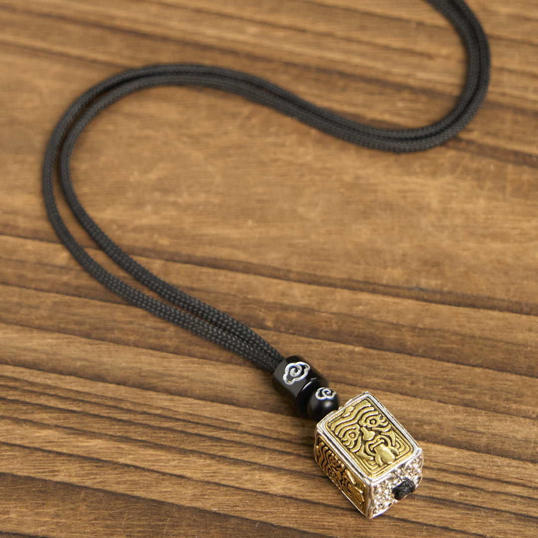 Collier pendentif carré en corde de protection avec Buddha Stones tibétaines Zakiram, déesse de la richesse - image 5