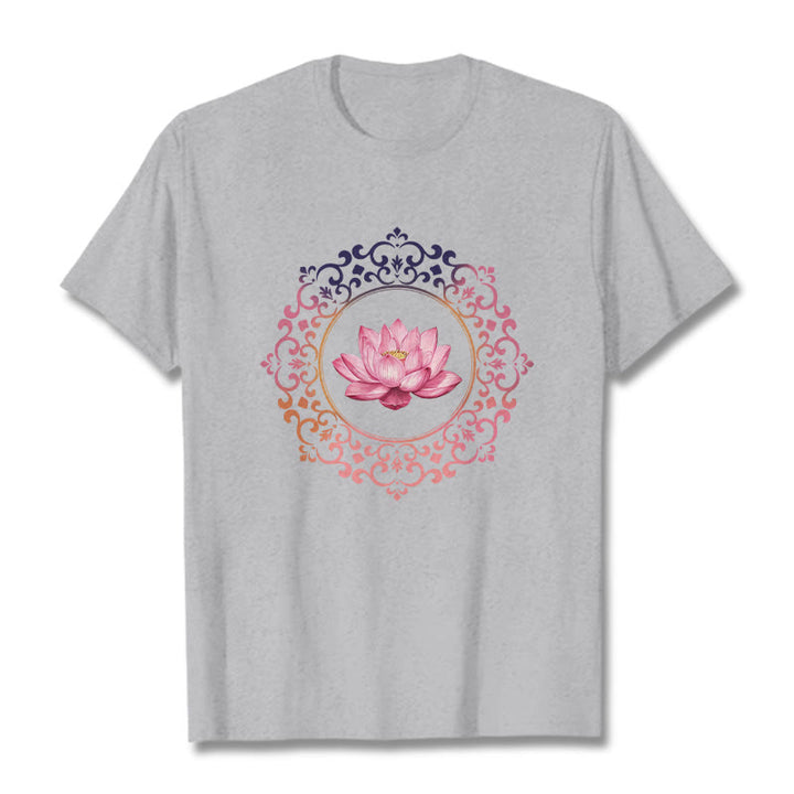 T-shirt en coton à motif de lotus rose et mandala avec Buddha Stones - Gris clair - 2XL - image 19