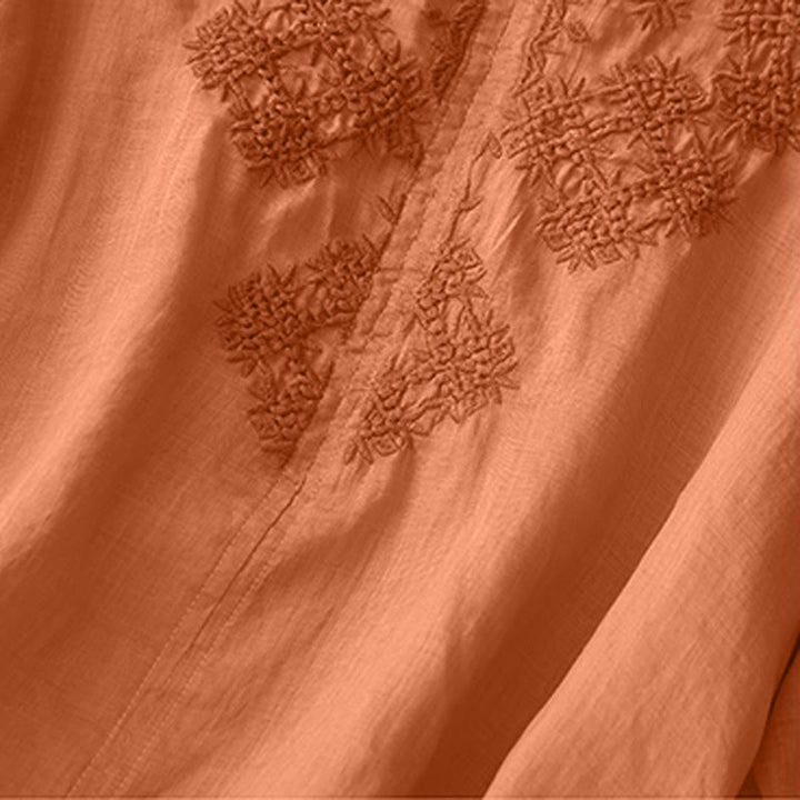 Chemise à manches courtes pour femme avec broderie de lignes et col en V représentant des Buddha Stones - image 6