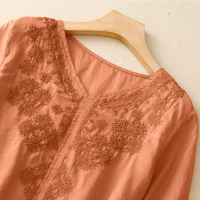 Chemise à manches courtes pour femme avec broderie de lignes et col en V représentant des Buddha Stones - image 10