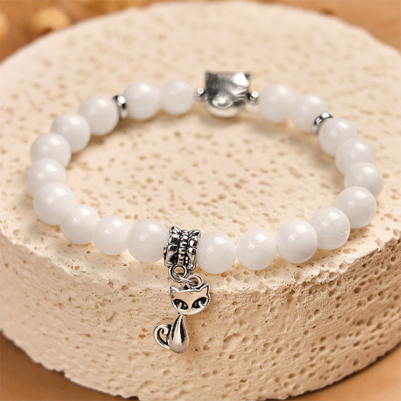 Bracelet positif en perles de calcédoine blanche naturelle avec Buddha Stones et chat blanc - image 3