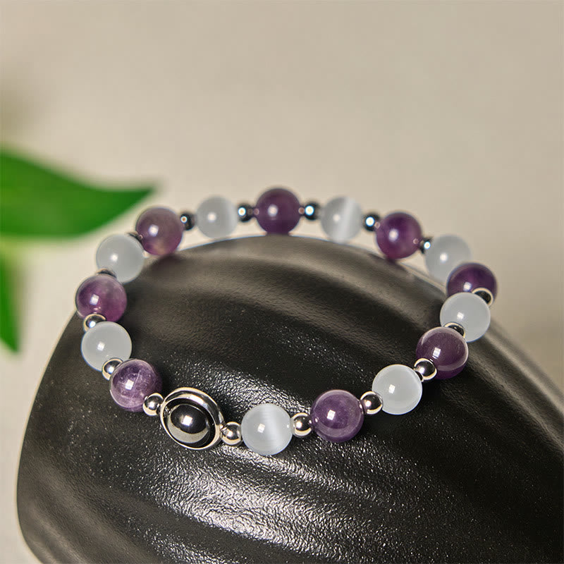 Bracelet d'équilibre en perles d'améthyste naturelle et œil de chat blanc de Buddha Stones - Améthyste et œil de chat blanc (circonférence du poignet : 15-17 cm) - image 0
