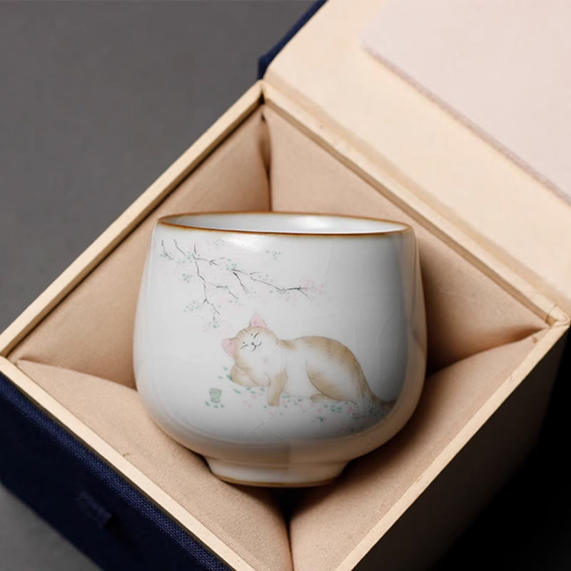 Buddha Stones Tasse à thé Kung Fu avec motif de chat mignon et branches, présentée dans un coffret cadeau. - Chat couché 5,8 cm x 6 cm x 120 ml - image 3