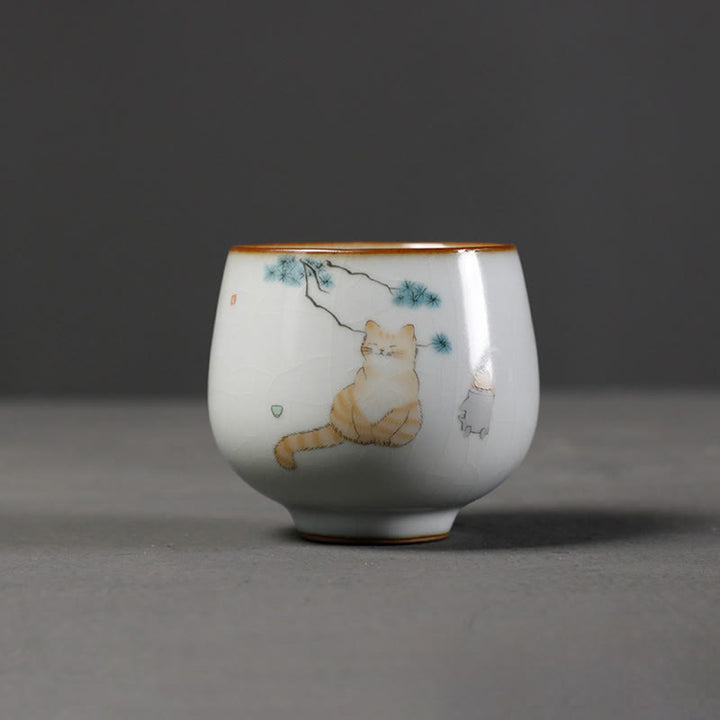 Buddha Stones Tasse à thé Kung Fu avec motif de chat mignon et branches, présentée dans un coffret cadeau. - Chat assis 5,8 cm x 6 cm x 120 ml - image 0