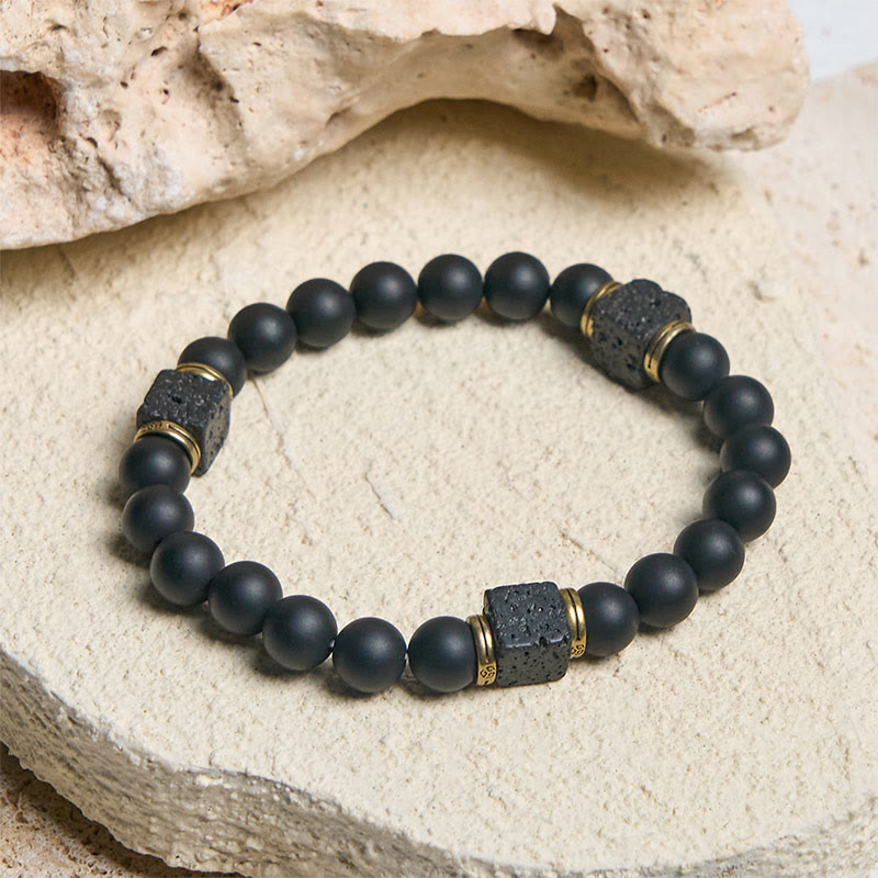 Bracelet porte-bonheur en pierre de lave carrée en onyx noir givré naturel de Buddha Stones - image 1