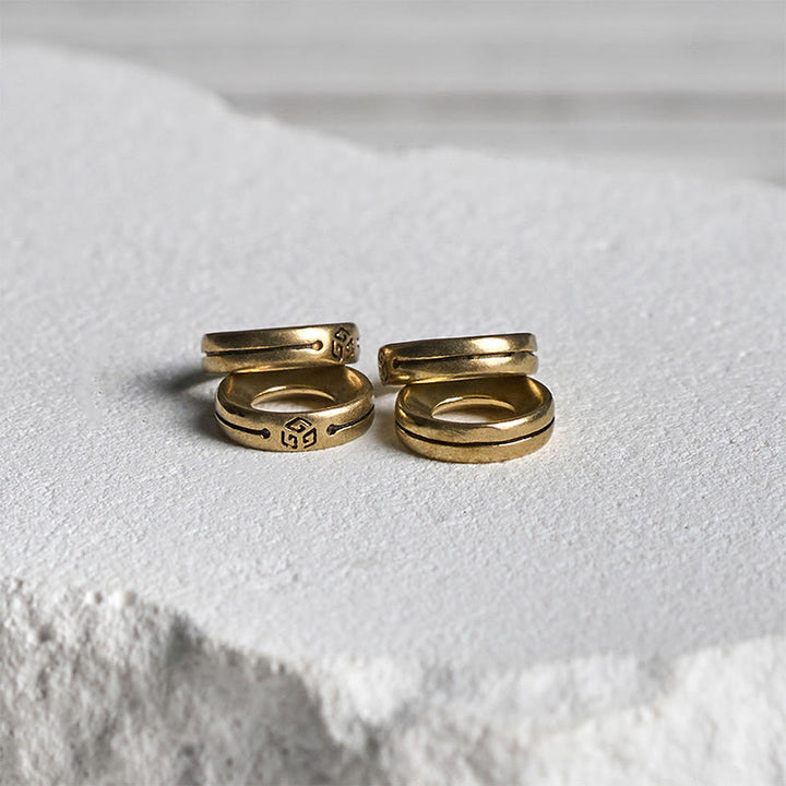 Bracelet porte-bonheur en pierre de lave carrée en onyx noir givré naturel de Buddha Stones - image 9