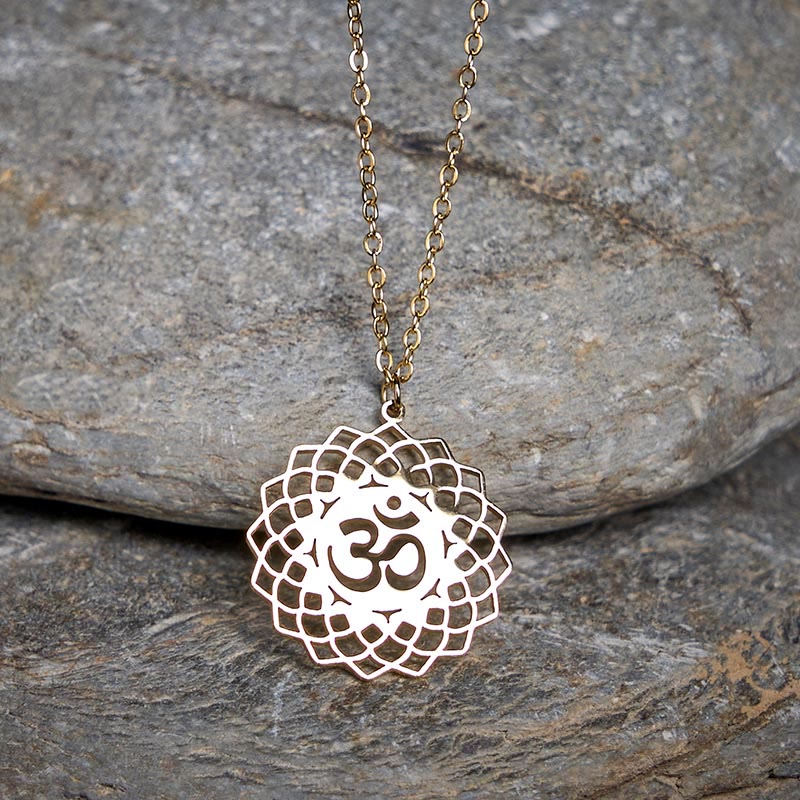 Collier pendentif en acier inoxydable avec Buddha Stones et lotus creux, symbole Om - image 1