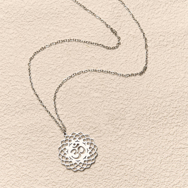 Collier pendentif en acier inoxydable avec Buddha Stones et lotus creux, symbole Om - image 12