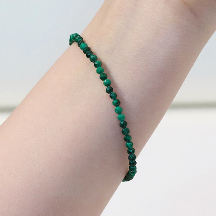 Bracelet anti-anxiété ultra-fin en perles de malachite naturelle de 3 mm de Buddha Stones - image 9