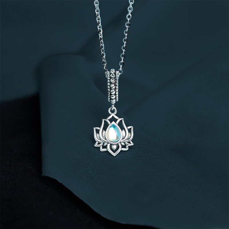 Collier pendentif de guérison en pierre de lune et lotus en argent sterling 925 avec Buddha Stones - Pierre de lune - image 0