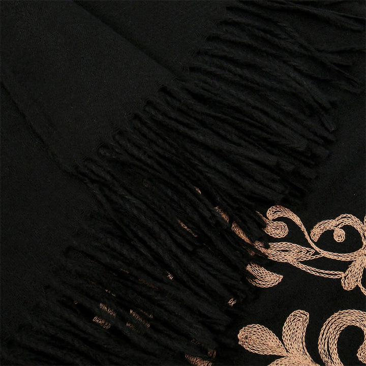 Écharpe châle douillette à pompons en forme de losange noir et doré avec Buddha Stones - image 3