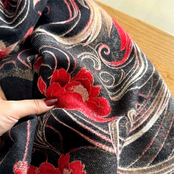 Écharpe douce à pompons avec motifs de fleurs de phénix et Buddha Stones pour l'hiver - image 3