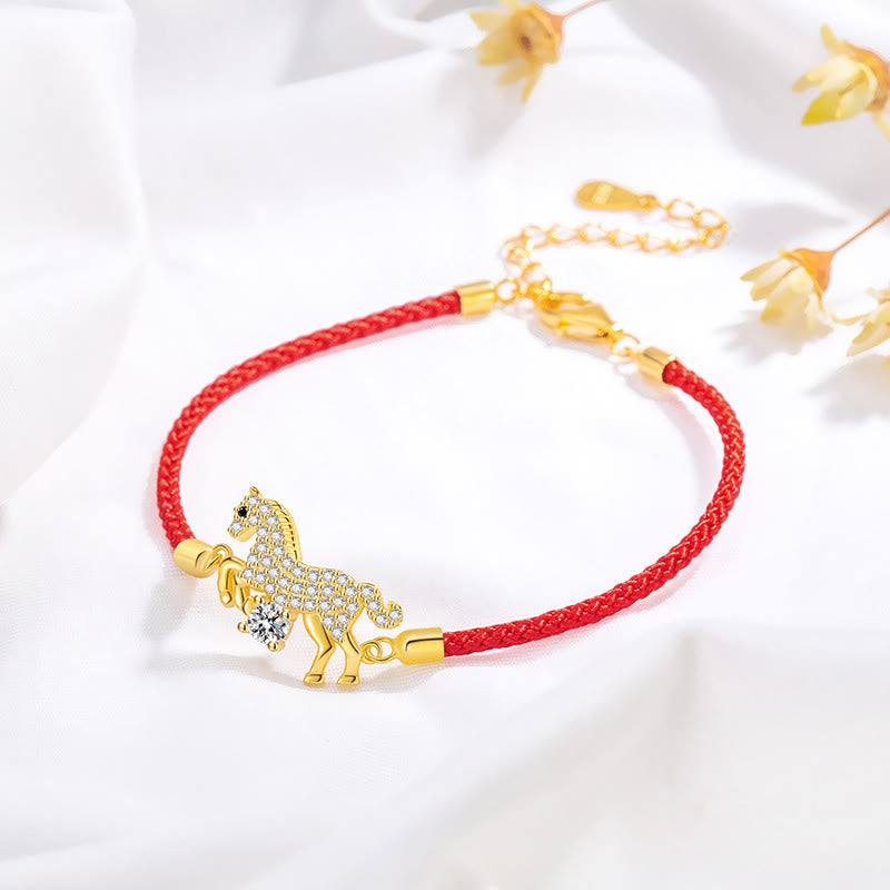 Bracelet ajustable porte-bonheur en argent sterling 925 avec breloque cheval doré et Buddha Stones, cordon rouge - image 1