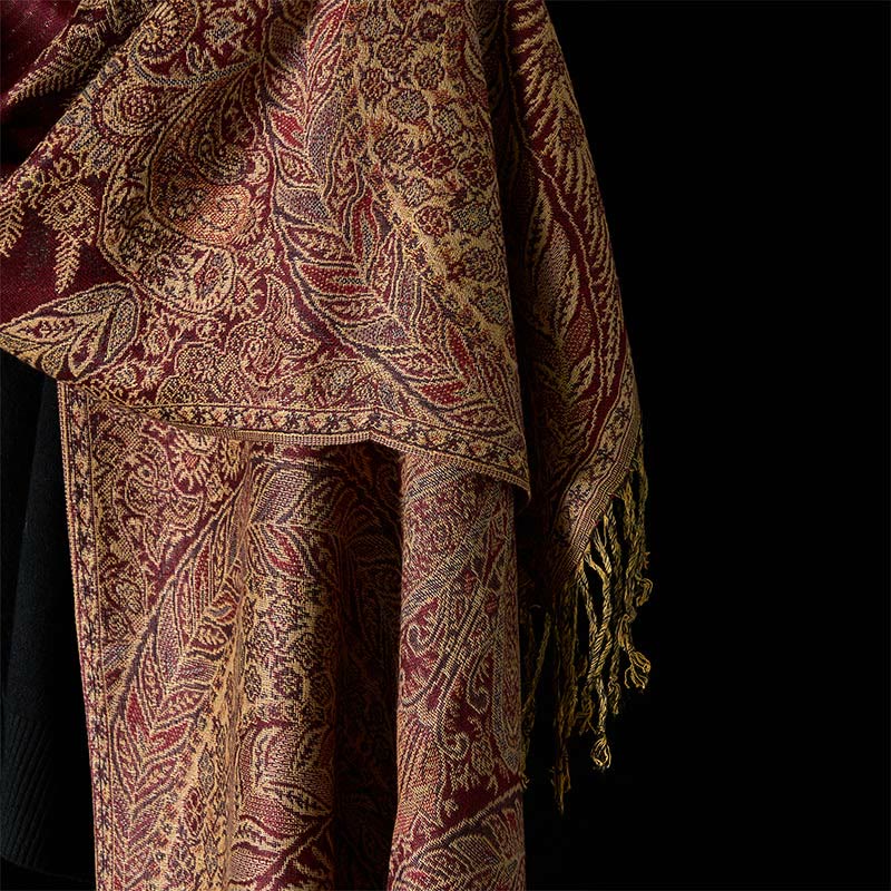 Écharpe douce à pompons avec motifs de fleurs et de longues feuilles de Buddha Stones - image 16