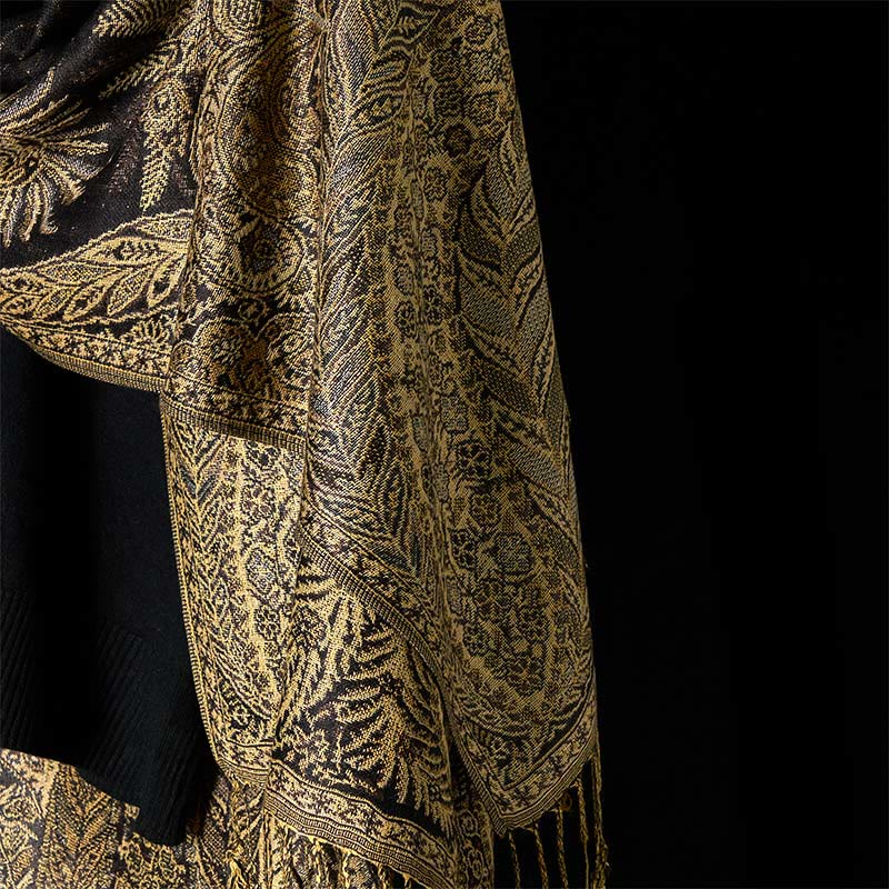 Écharpe douce à pompons avec motifs de fleurs et de longues feuilles de Buddha Stones - image 9