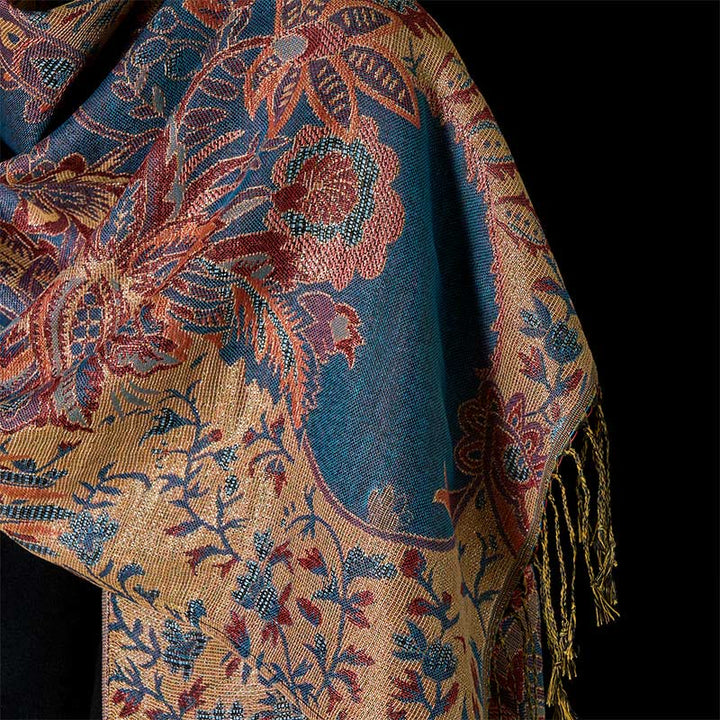 Écharpe douce à pompon avec motifs de fleurs rouges, feuilles et vignes, Buddha Stones , printemps - image 4