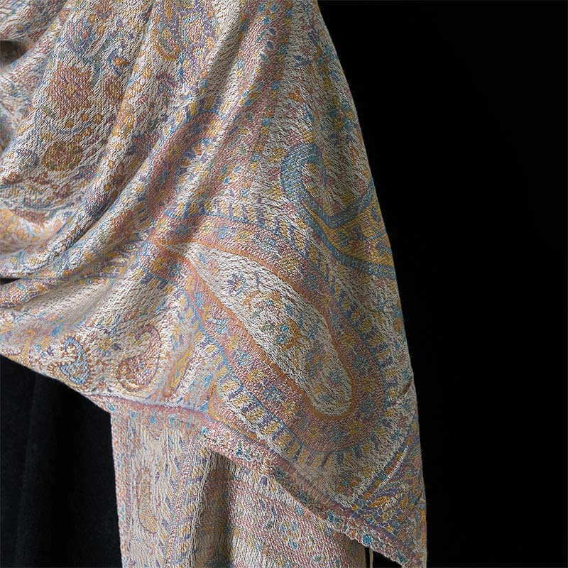Écharpe confortable à pompons avec motif géométrique à rayures et pompons, motif Buddha Stones Spring, rose clair, beige, fleur de cajou - image 10