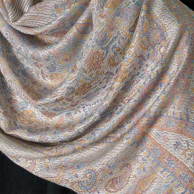 Écharpe confortable à pompons avec motif géométrique à rayures et pompons, motif Buddha Stones Spring, rose clair, beige, fleur de cajou - image 9