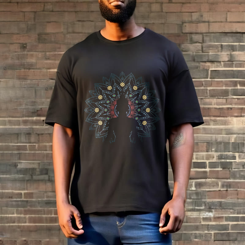 T-shirt à motif Bouddha serein assis Buddha Stones et mandala - image 8