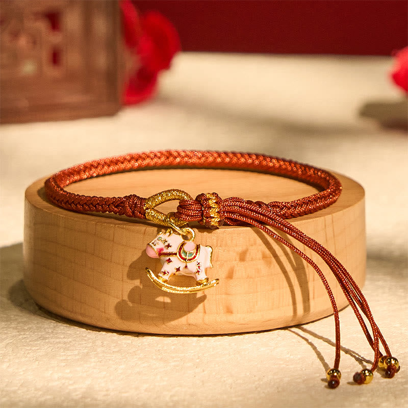 Bracelet tressé porte-bonheur en fil rouge avec Buddha Stones et signe du zodiaque chinois de l'année du cheval - Cheval (tour de poignet 14-18 cm) - image 0