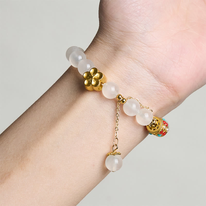 Bracelet de positivité en pierre d'agate blanche tibétaine avec fleurs en cristal - image 3