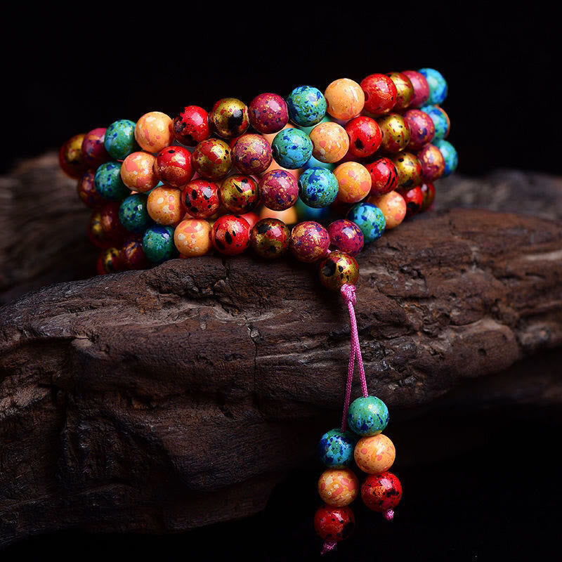 Bracelet Mala multicouche en bois de santal, orné de 108 perles laquées multicolores et de Buddha Stones. - image 2