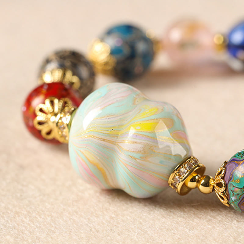 Bracelet artisanal en Buddha Stones, verre Liuli coloré, calebasse en bois de santal et perles laquées. - image 13