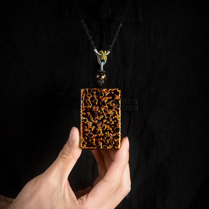 Collier pendentif de protection en bois de santal, laqué et orné de Buddha Stones, réalisé à la main. - image 17