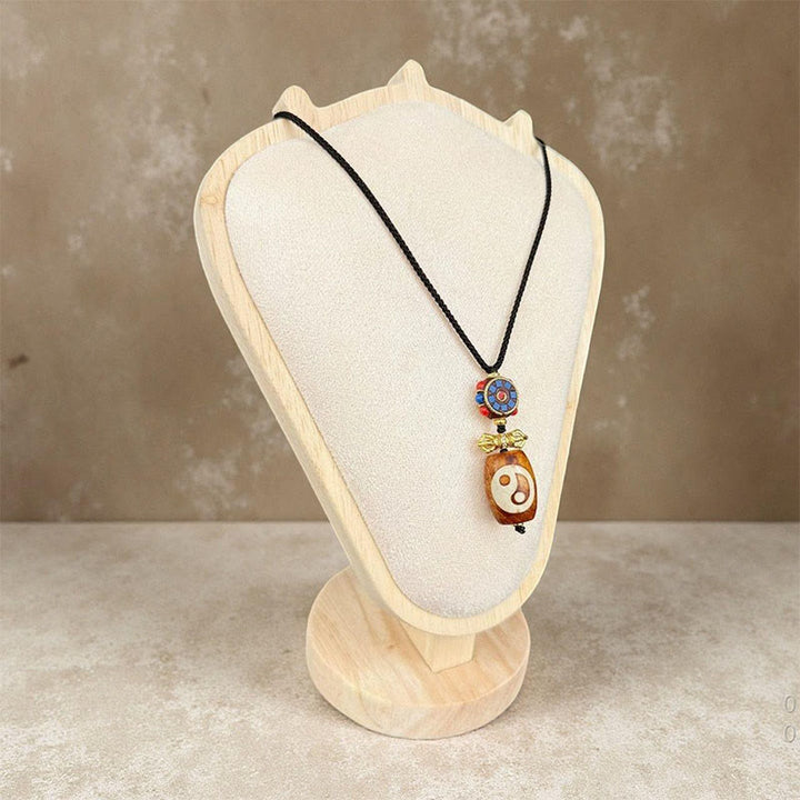 Collier pendentif en agate Dzi à neuf yeux, motif Yin Yang Bagua tibétain, pierre de Buddha Stones, symbole de bénédiction, orné de pierres de Bouddha et de pierres Dzi. - image 5