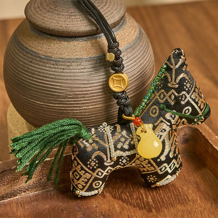 Buddha Stones Année du Cheval Zhuang Brocart de Soie Vous Souhaite Bonne Chance Décoration Suspendue - Je vous souhaite bonne chance - image 0