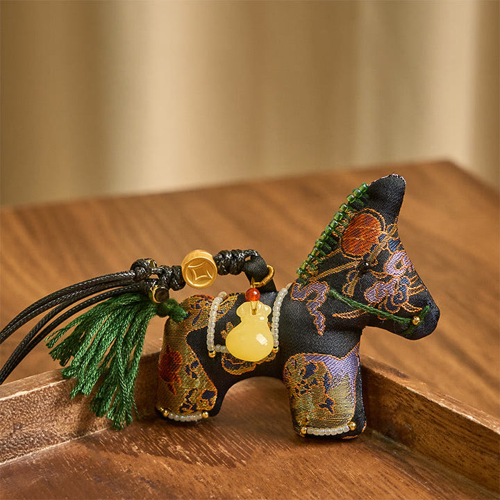 Décoration suspendue en brocart de soie à motif de lys, Buddha Stones , Année du Chant du Cheval - image 2