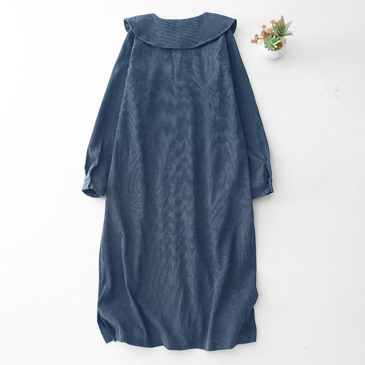 Robe midi en velours côtelé à manches longues et poches, ornée de boutons unis et de motifs de Buddha Stones - image 1